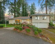 807 SE RIVER FOREST CT, Milwaukie image
