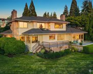 9636 NE 30th Place, Clyde Hill image