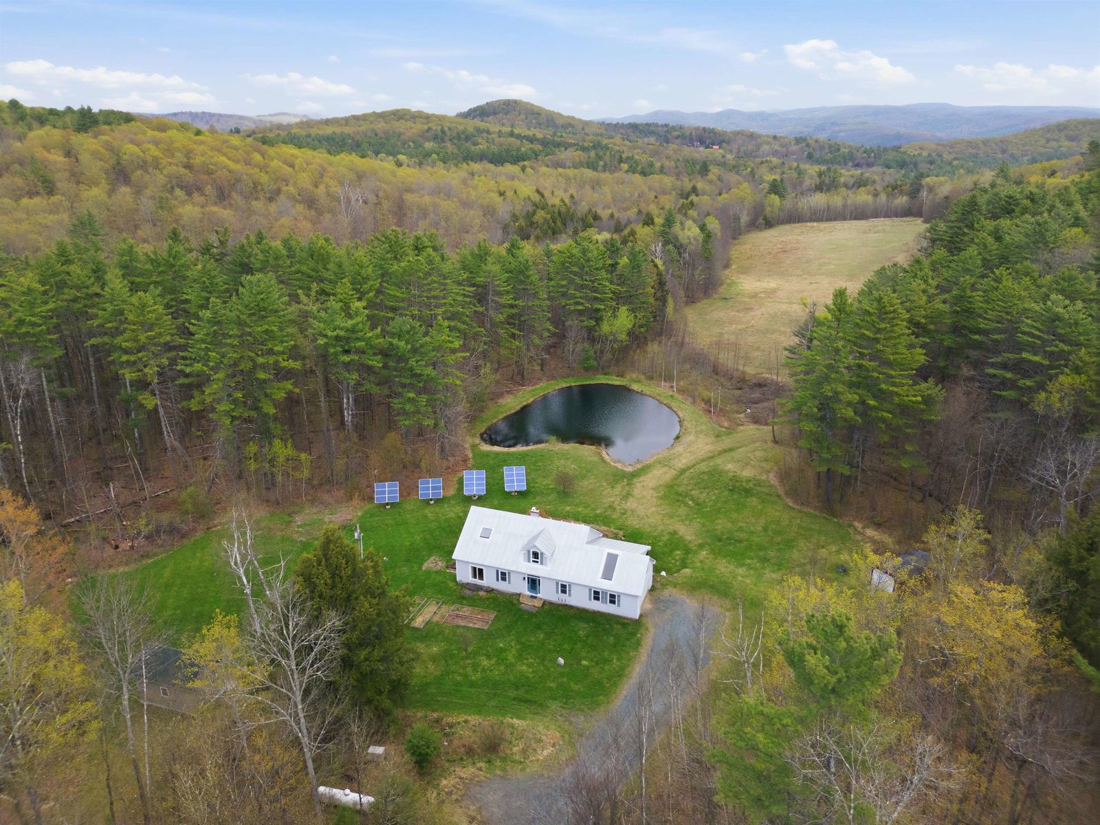 228 Leonard Rd, Sharon, 05065