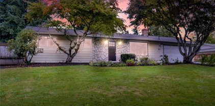 1911 Vine Road, Brier