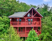 940 Falcon View Way, Sevierville image