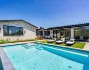 925 Enchanted Way, Pacific Palisades image