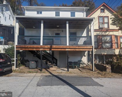 1509 2nd St, Enola