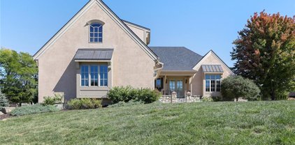 601 NW Cliffside Court, Lee's Summit