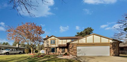 5087 Caraway, Sterling Heights