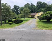 2814 Hill   Road, Vienna image