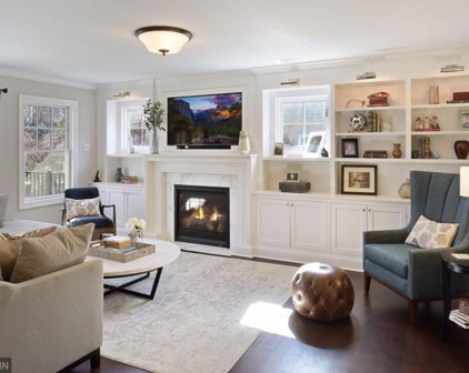 121 Courtland Street, Excelsior