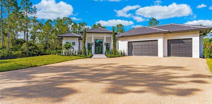 2082 22nd Avenue NE, Naples