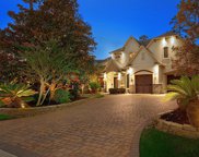 26 E Loftwood Circle, The Woodlands image