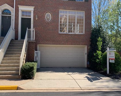 134 Carter  Sw Court SW, Vienna