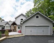 150 West Knoll Drive, Highlands image