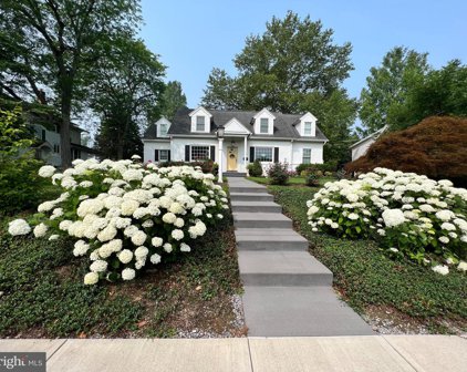 220 Para Ave, Hershey