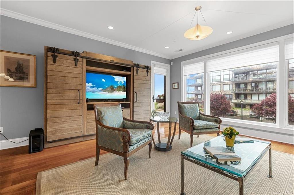 16 Rivers Edge Drive Unit 203, Tarrytown, 10591