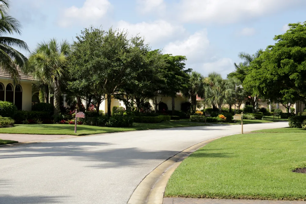 Glen Lakes at Shadow Wood Homes