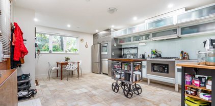 21 W 15th Avenue, Vancouver