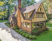11 High Path, Belle Terre image