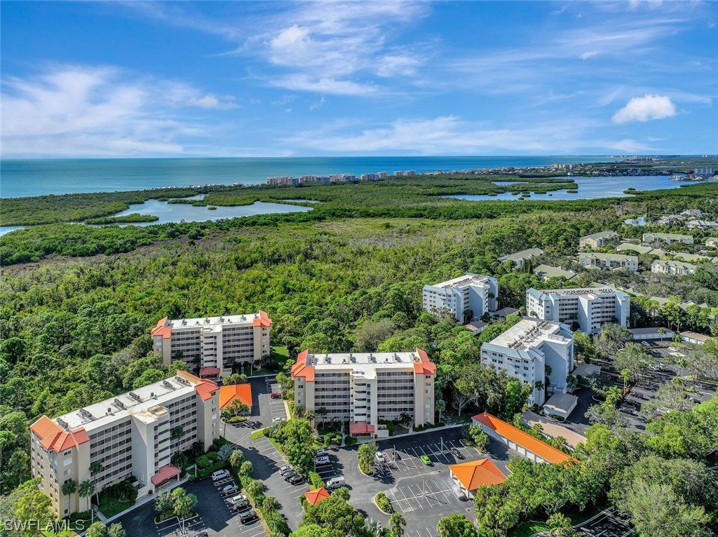 15191 Cedarwood Lane Unit 2102, Naples, 34110