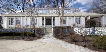 76 Baybrook Lane, Oak Brook