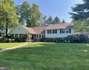 736 Stonehouse Rd, Moorestown image