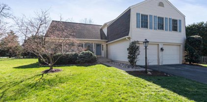 8207 Labbe   Lane, Vienna