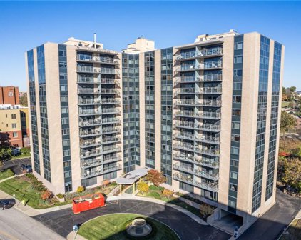 4545 Wornall Road Unit #810, Kansas City