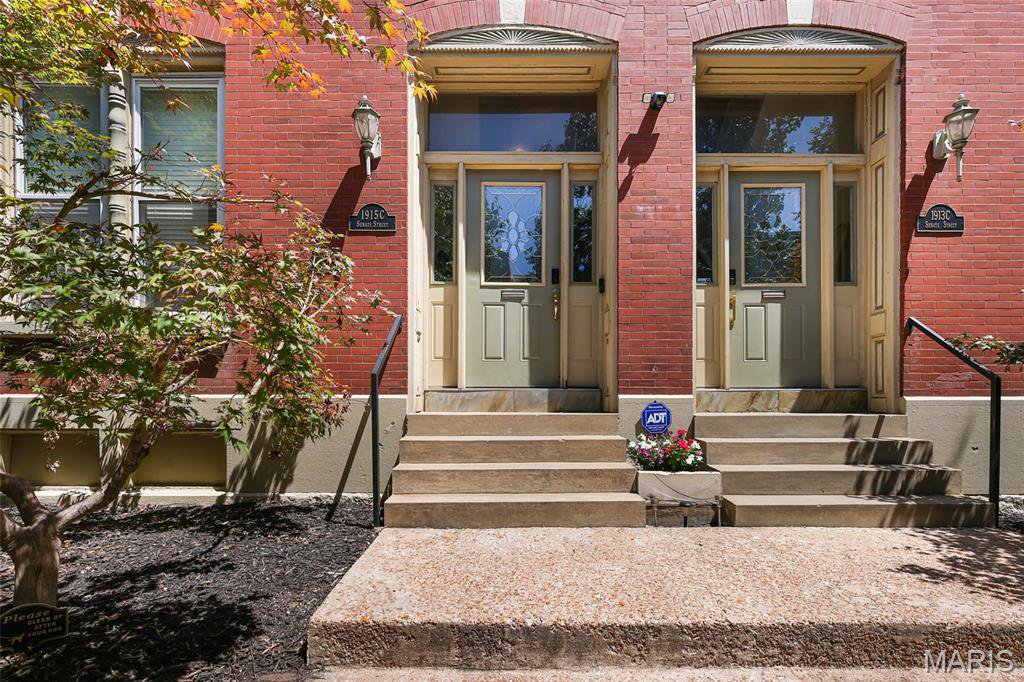 Senate Place Condominiums 1915 Senate St Unit #C, St Louis, 63118